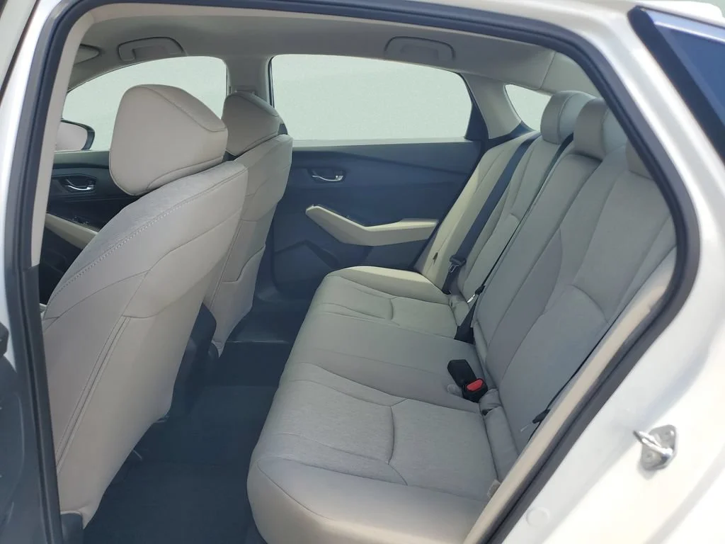 Used 2023  Honda LX image 10