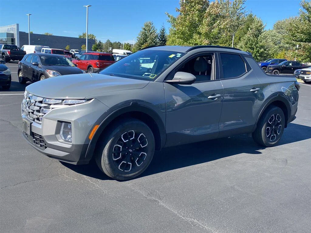 Used 2023 Hampton Gray Hyundai SEL Premium image 7