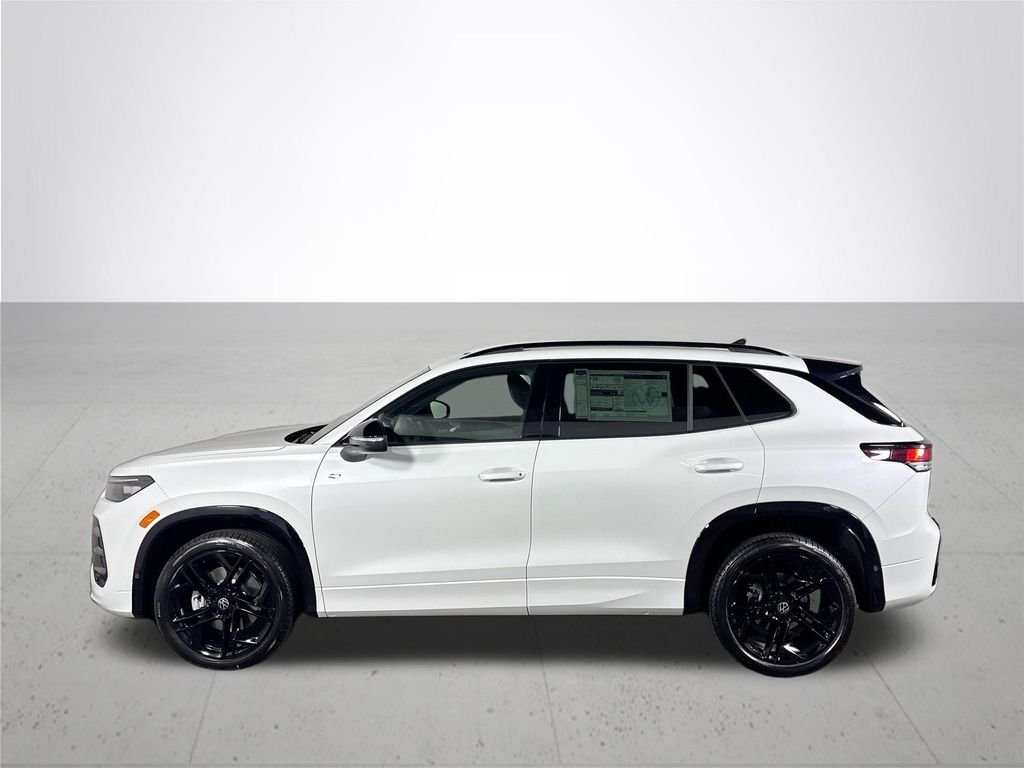 New 2026 Opal White Pearl Volkswagen SE R-Line Black image 9