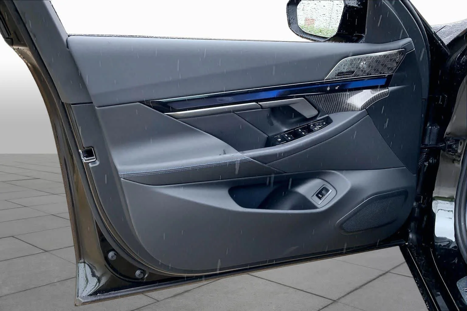 New 2026 Black Sapphire Metallic BMW M60 image 10