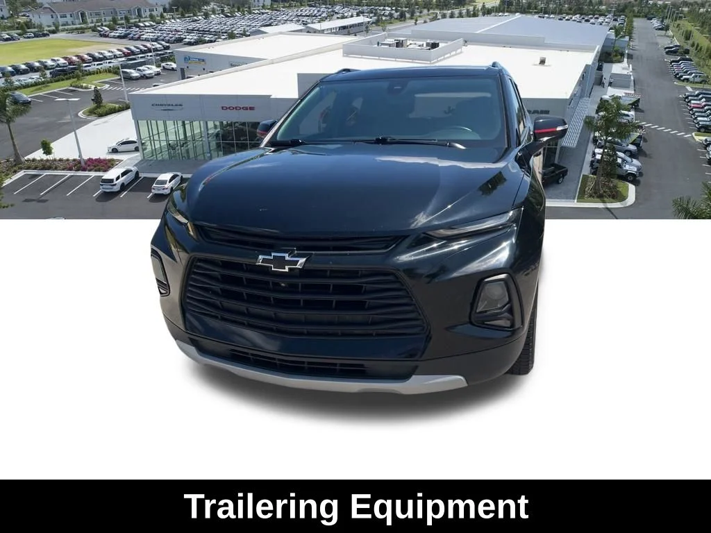 Used 2022 Black Chevrolet LT image 4