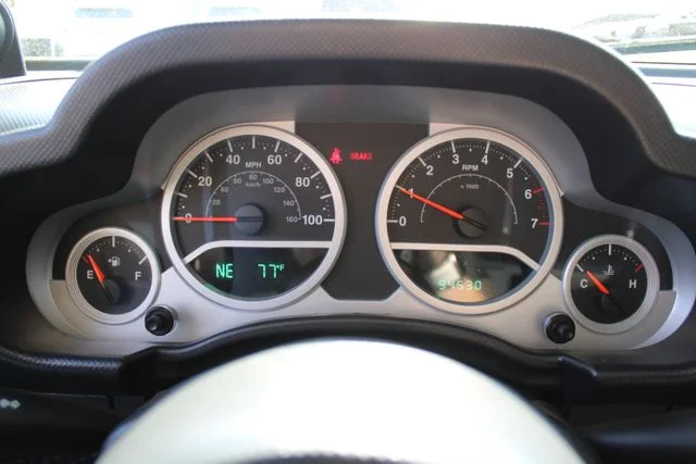 Used 2007 Silver Jeep Rubicon image 24