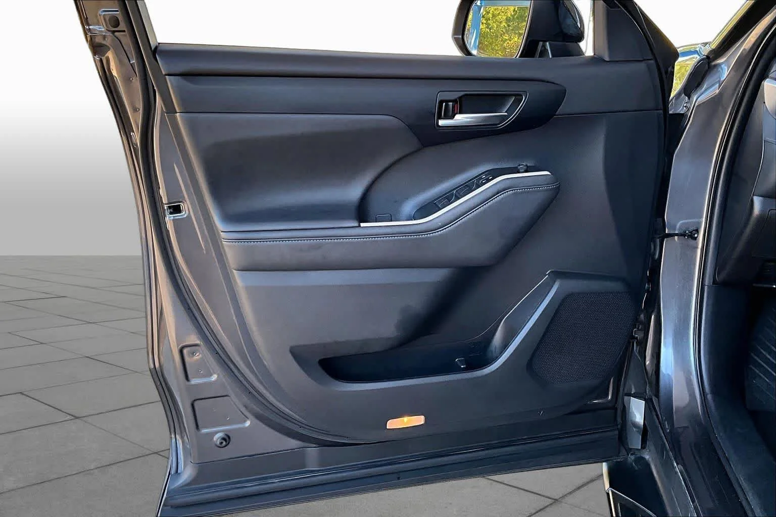 Used 2021 Magnetic Gray Metallic Toyota XLE image 22