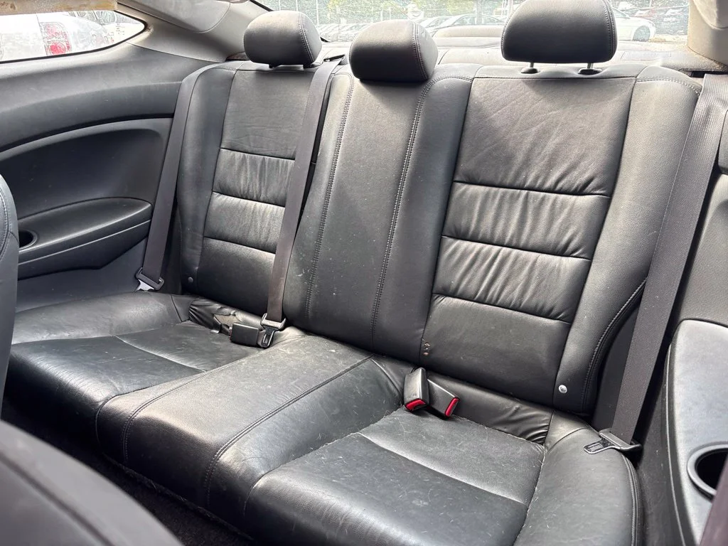 Used 2010 Black Honda EX-L image 6