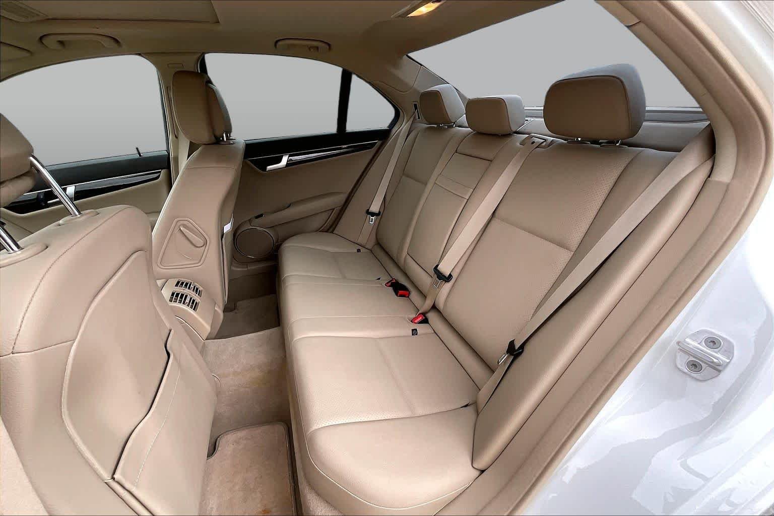 Used 2013 Polar White Mercedes-Benz C 250 Luxury image 19