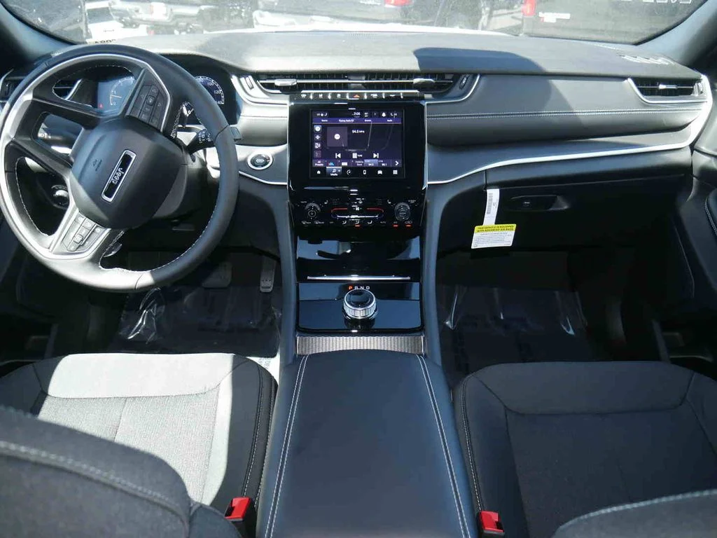 New 2026 Red Jeep Laredo X image 4
