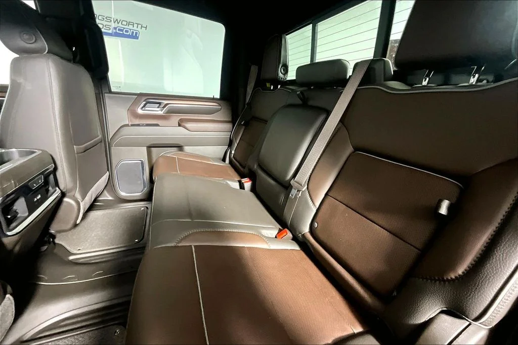 Used 2024 Redwood Metallic GMC Denali image 21