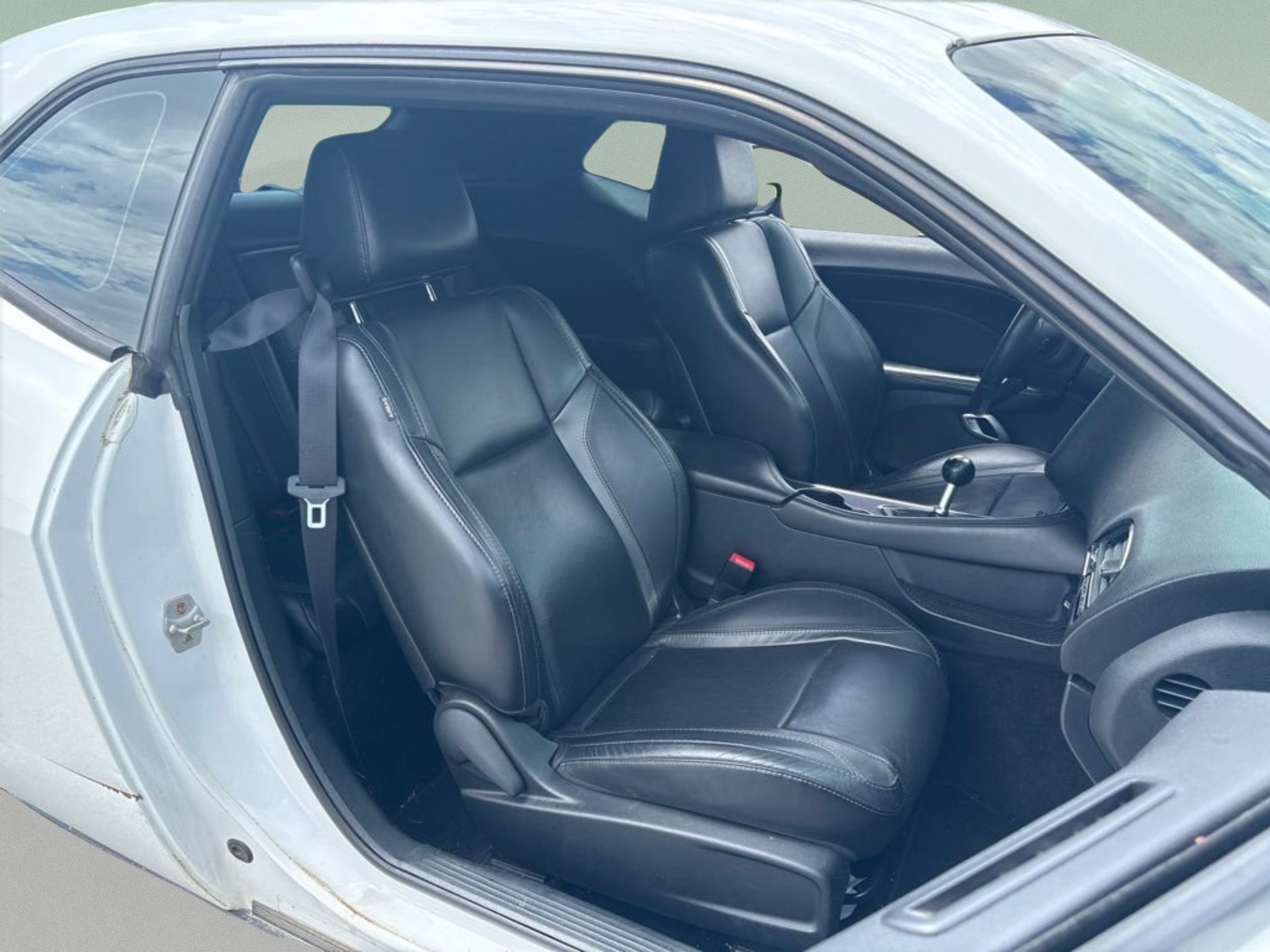 Used 2016 Bright White Clearcoat Dodge R/T Plus image 23