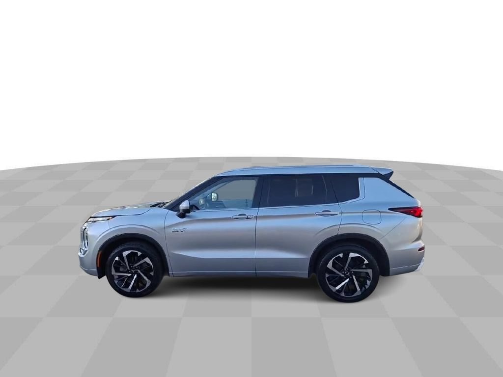 Used 2024 Mitsubishi Outlander Plug-In Hybrid SUV