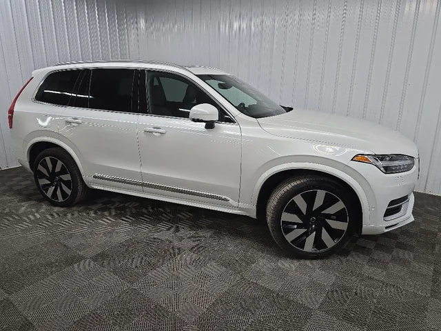 2023 Volvo XC90 Recharge Plug-In Hybrid Ultimate
