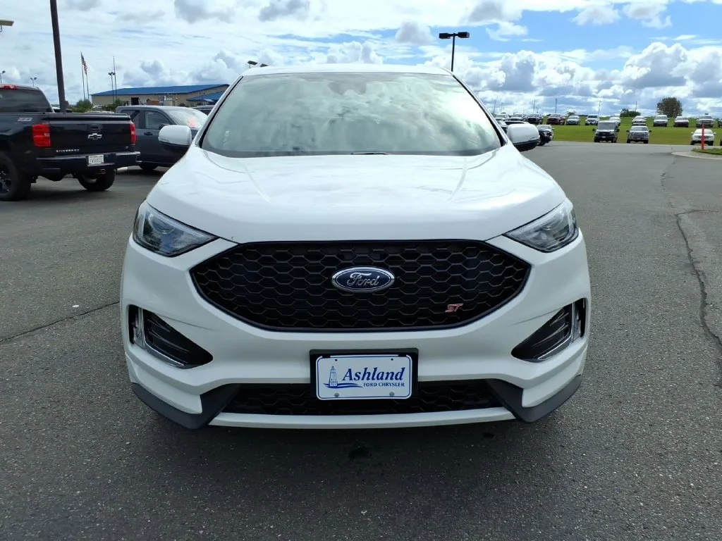 Used 2023 White Ford ST image 2