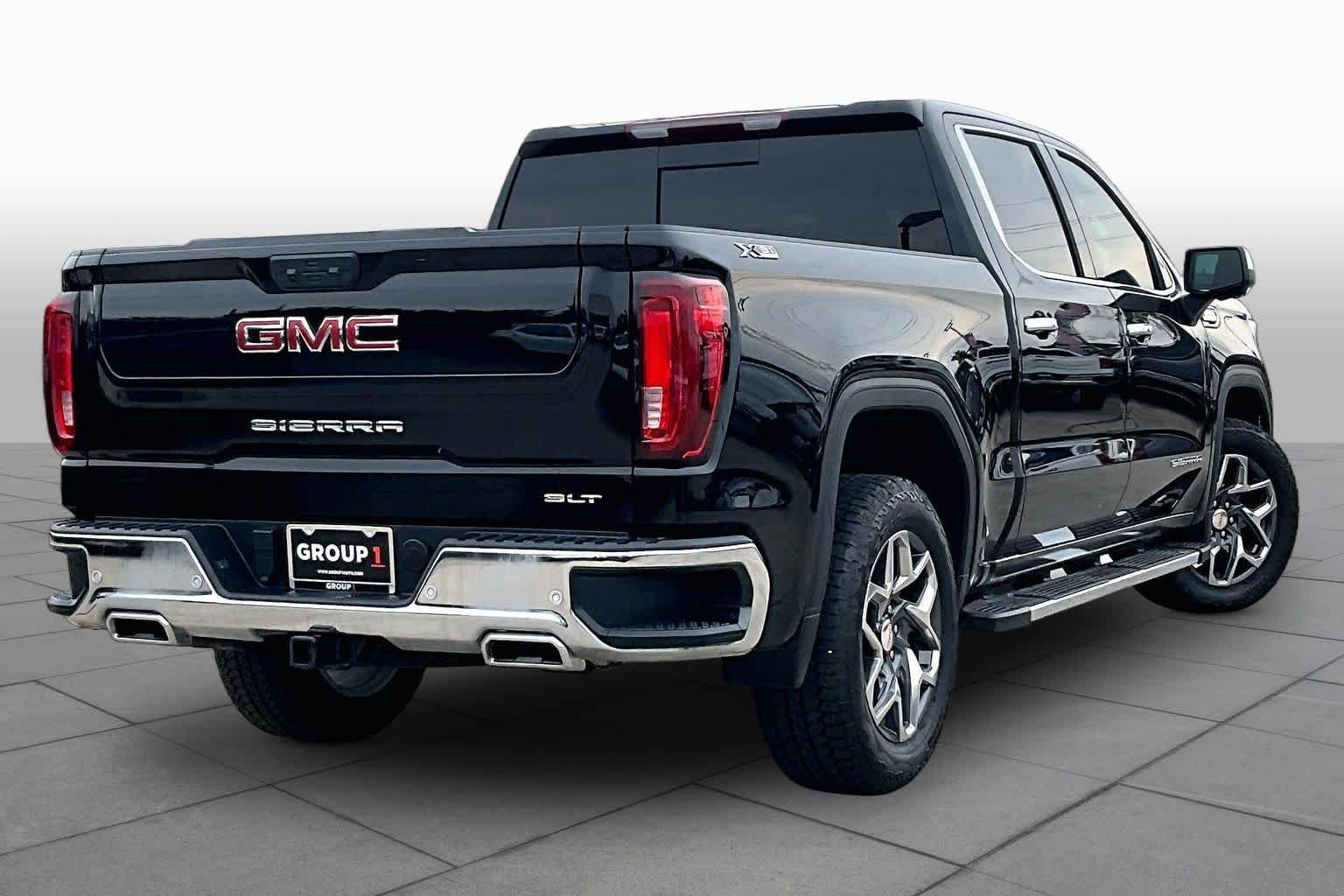 Used 2026 Onyx Black GMC SLT image 13