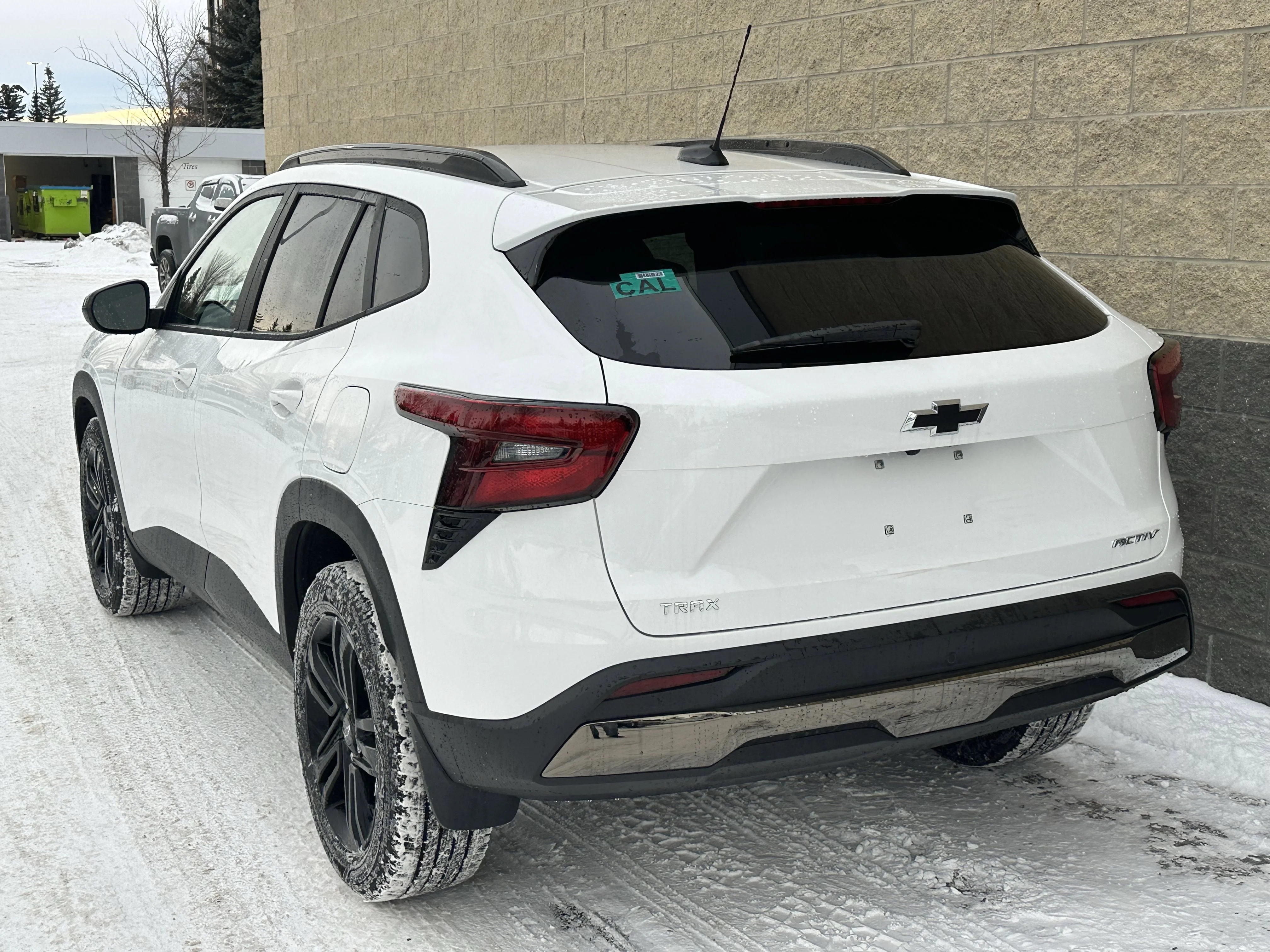New 2026 Summit White Chevrolet ACTIV image 4