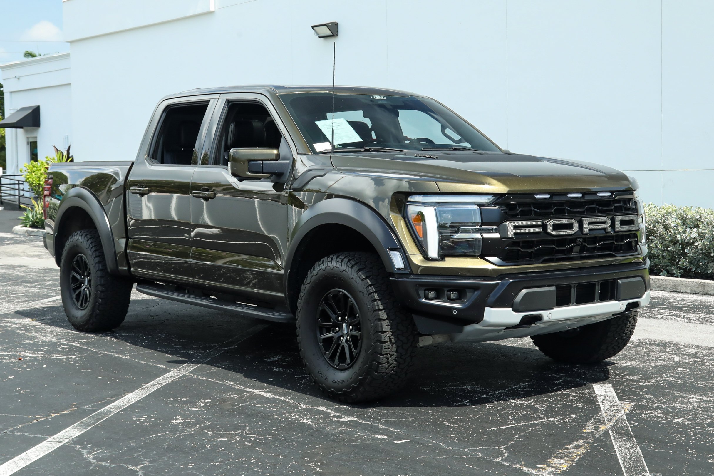Used 2025 Green Ford Raptor image 7