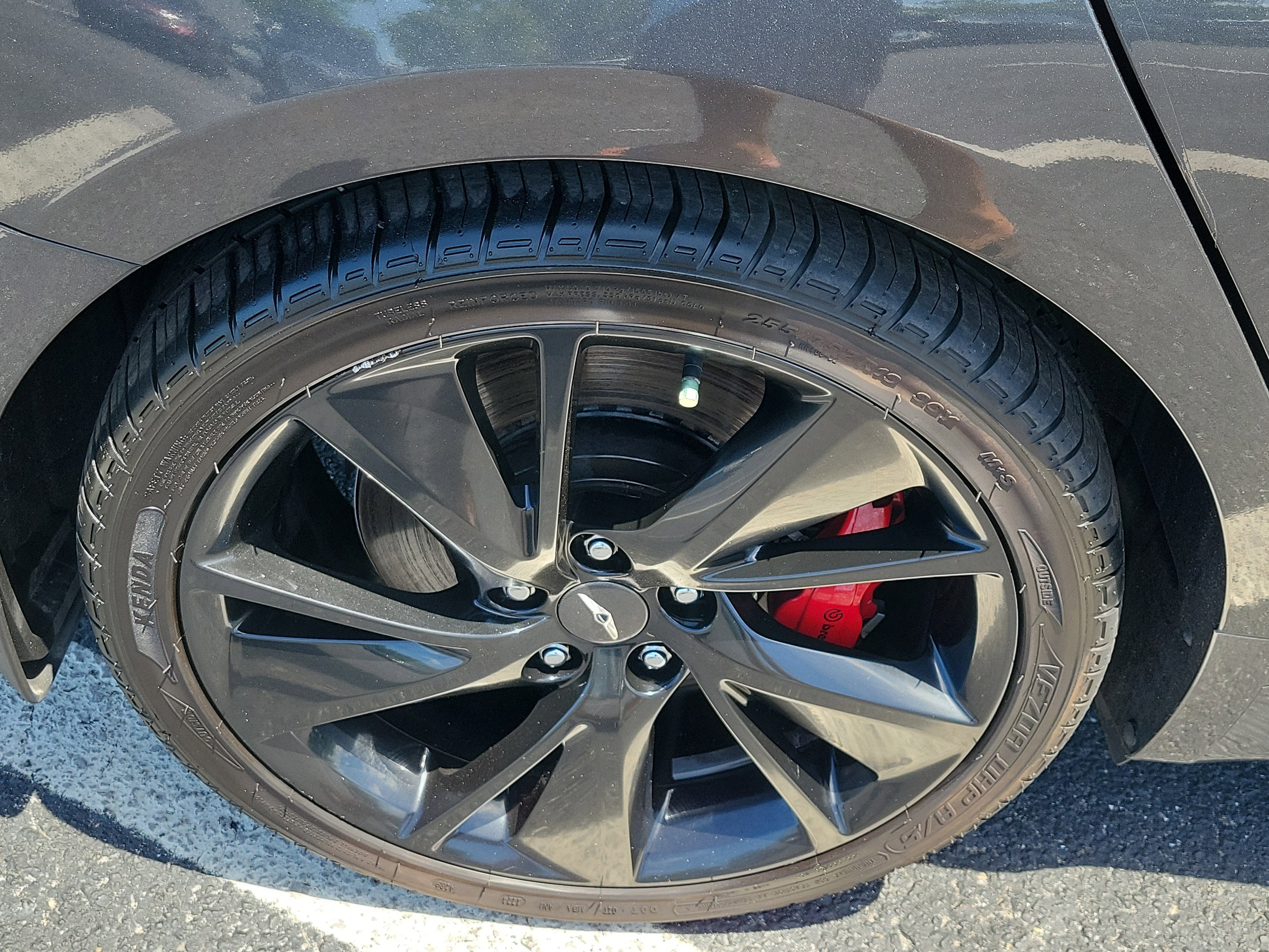 Used 2022 Himalayan Gray Genesis 3.3T image 9