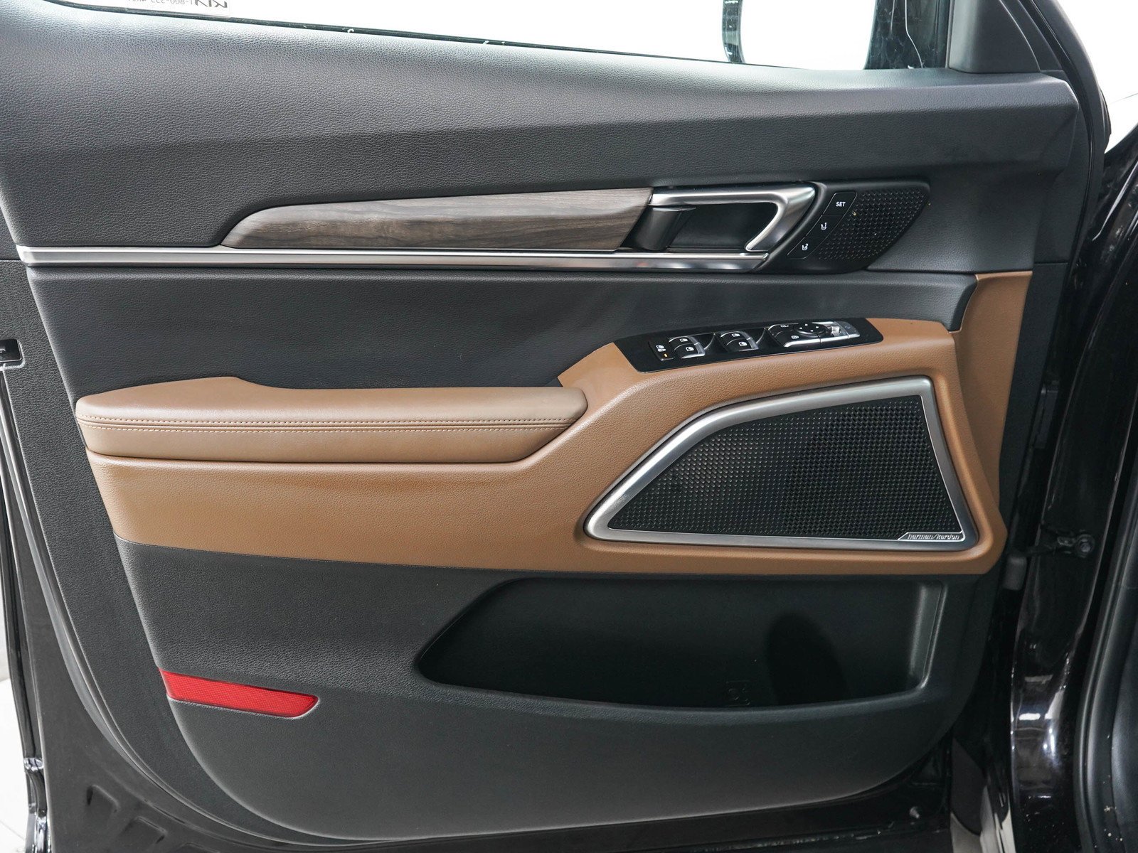 Used 2022 Black Copper Kia SX AWD image 23