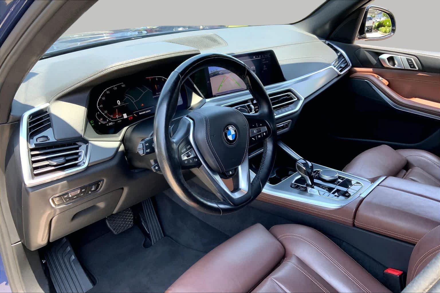 Used 2019 Phytonic Blue Metallic BMW xDrive40i image 15