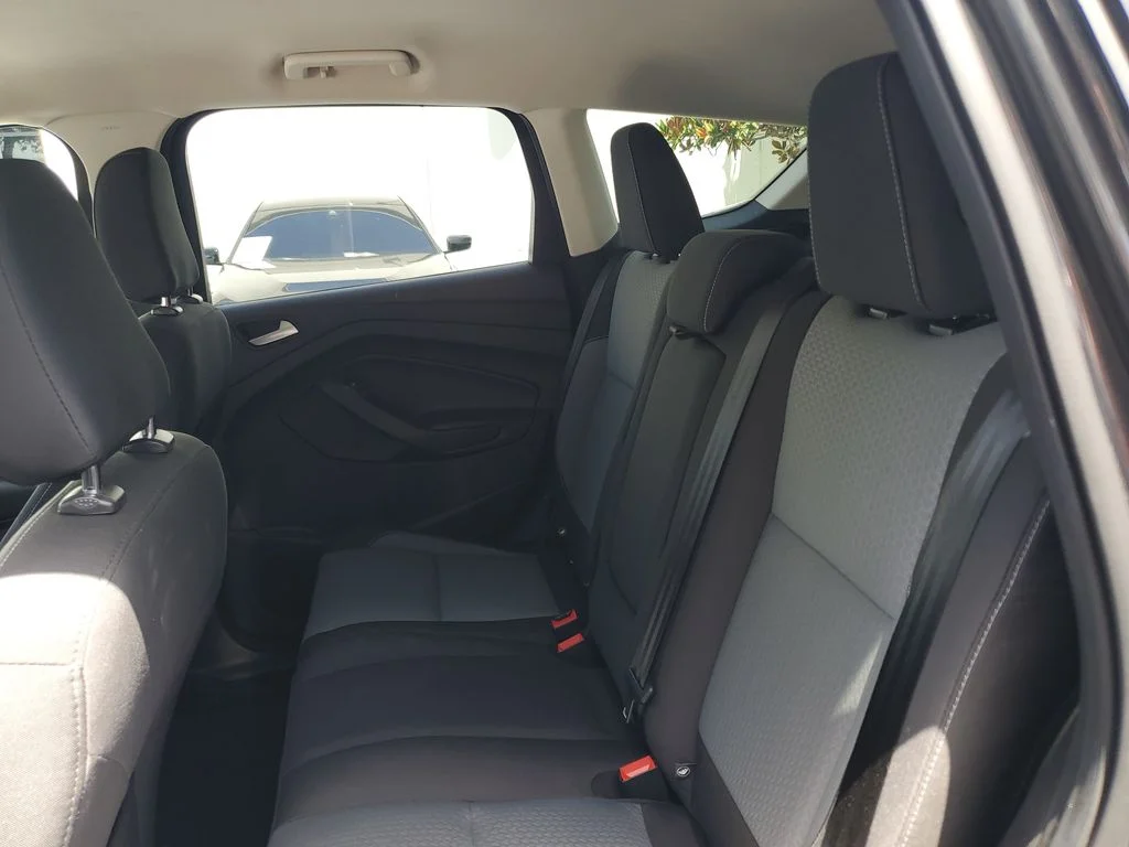 Used 2018 Gray Ford SE image 12