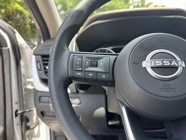 Used 2023 White Nissan SV image 16