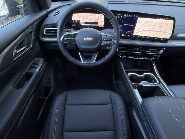 2027 Chevrolet Traverse LT - Photo 10