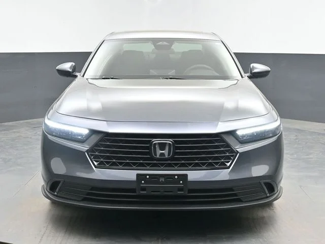 Used 2023 Meteorite Gray Metallic Honda EX image 3