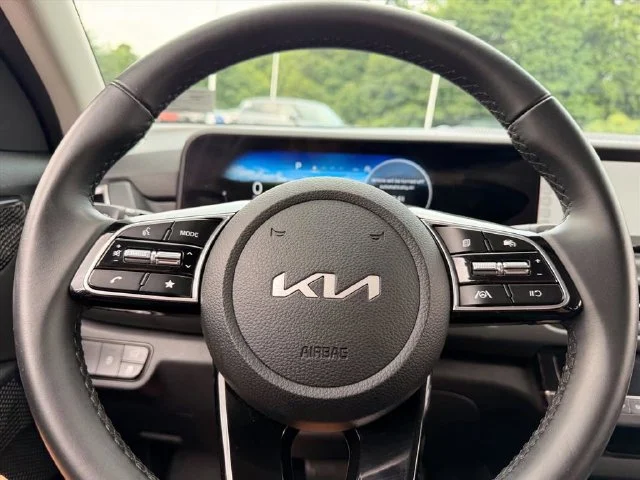 Used 2026 Gray Kia EX image 17