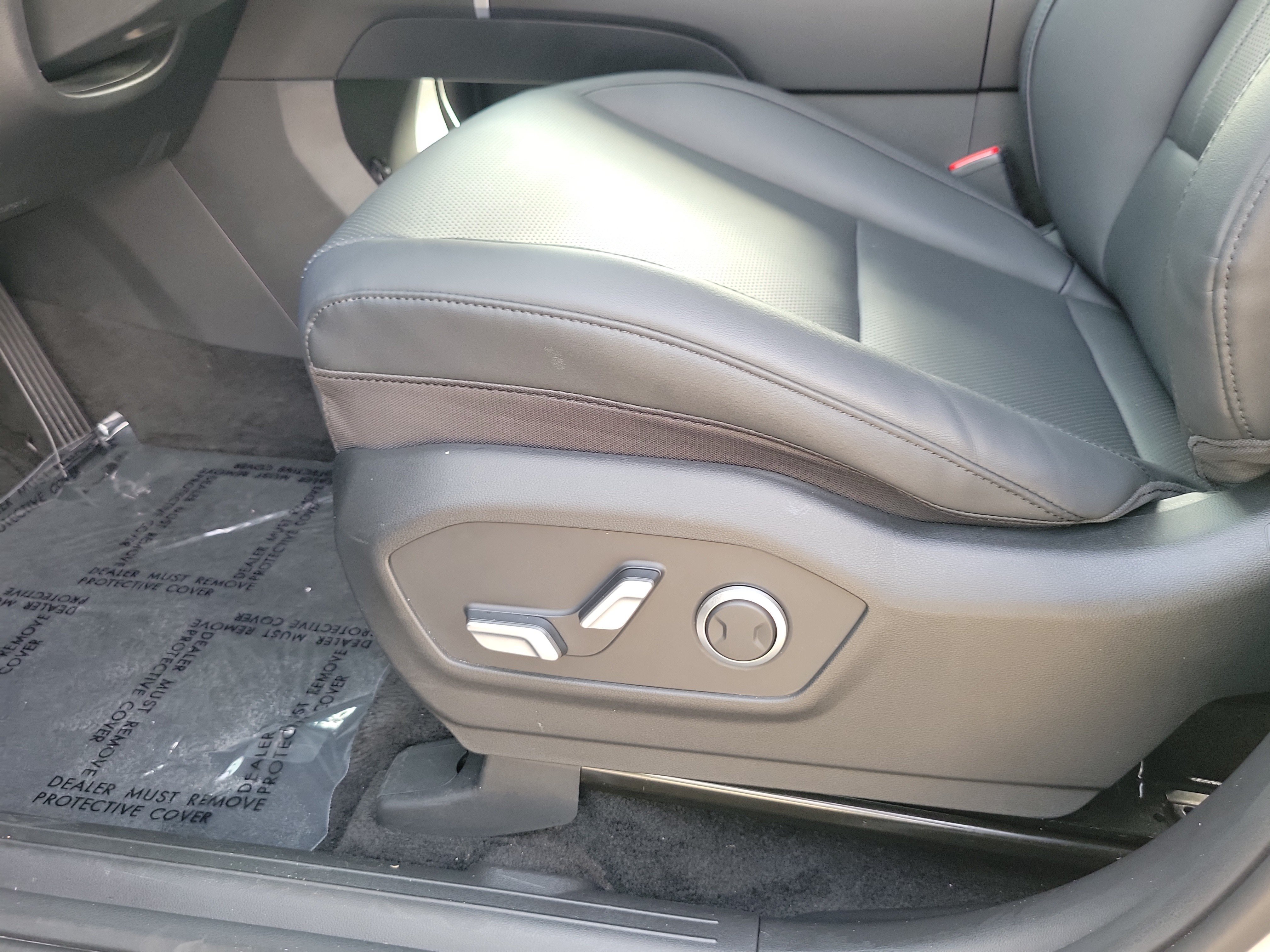 Used 2026 Shimmering Silver Hyundai SEL image 18