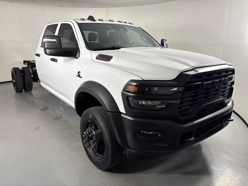 New 2026 Bright White Clear-Coat Exterior Paint RAM Tradesman image 2