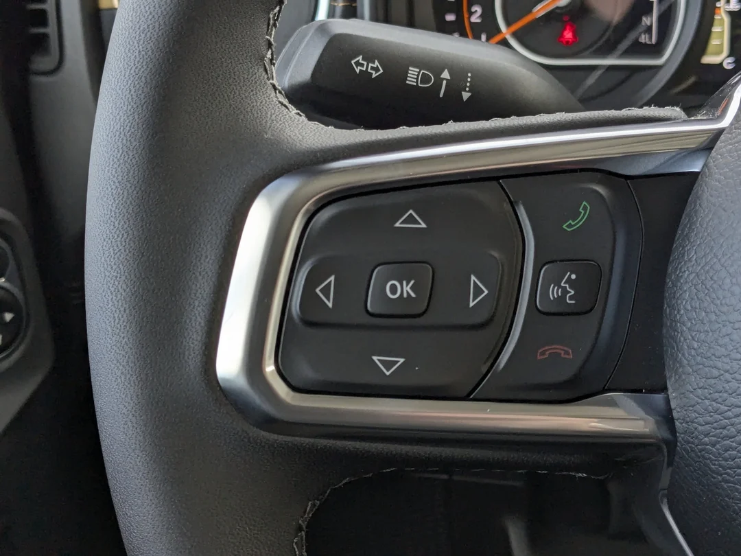 New 2026 Grey Jeep Sahara - - 4x4 - McKinley Leather - Body-Color Top - Alpine Audio - Remote Start & More! image 16