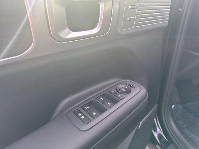 New 2026 Phantom Black Hyundai Limited image 21
