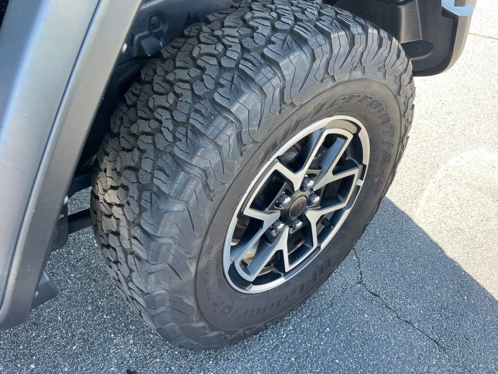 Used 2025 Black Jeep Rubicon image 10
