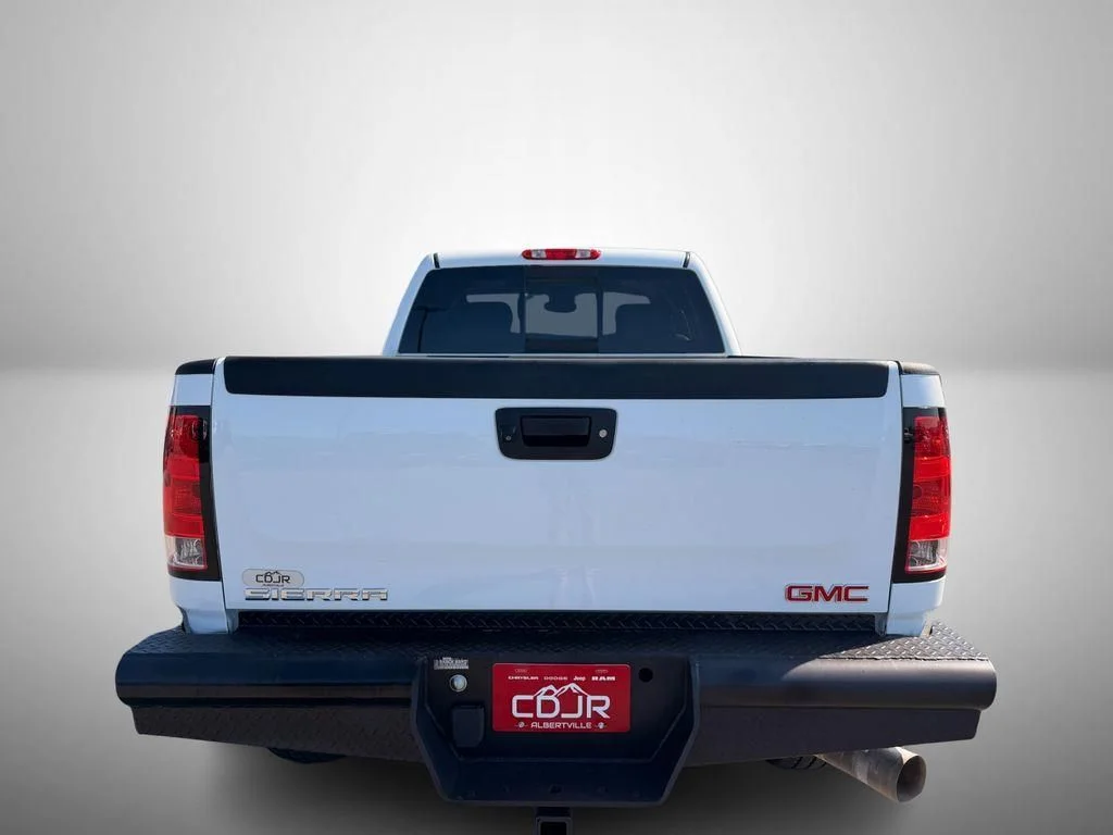 Used 2011 White GMC Denali image 9