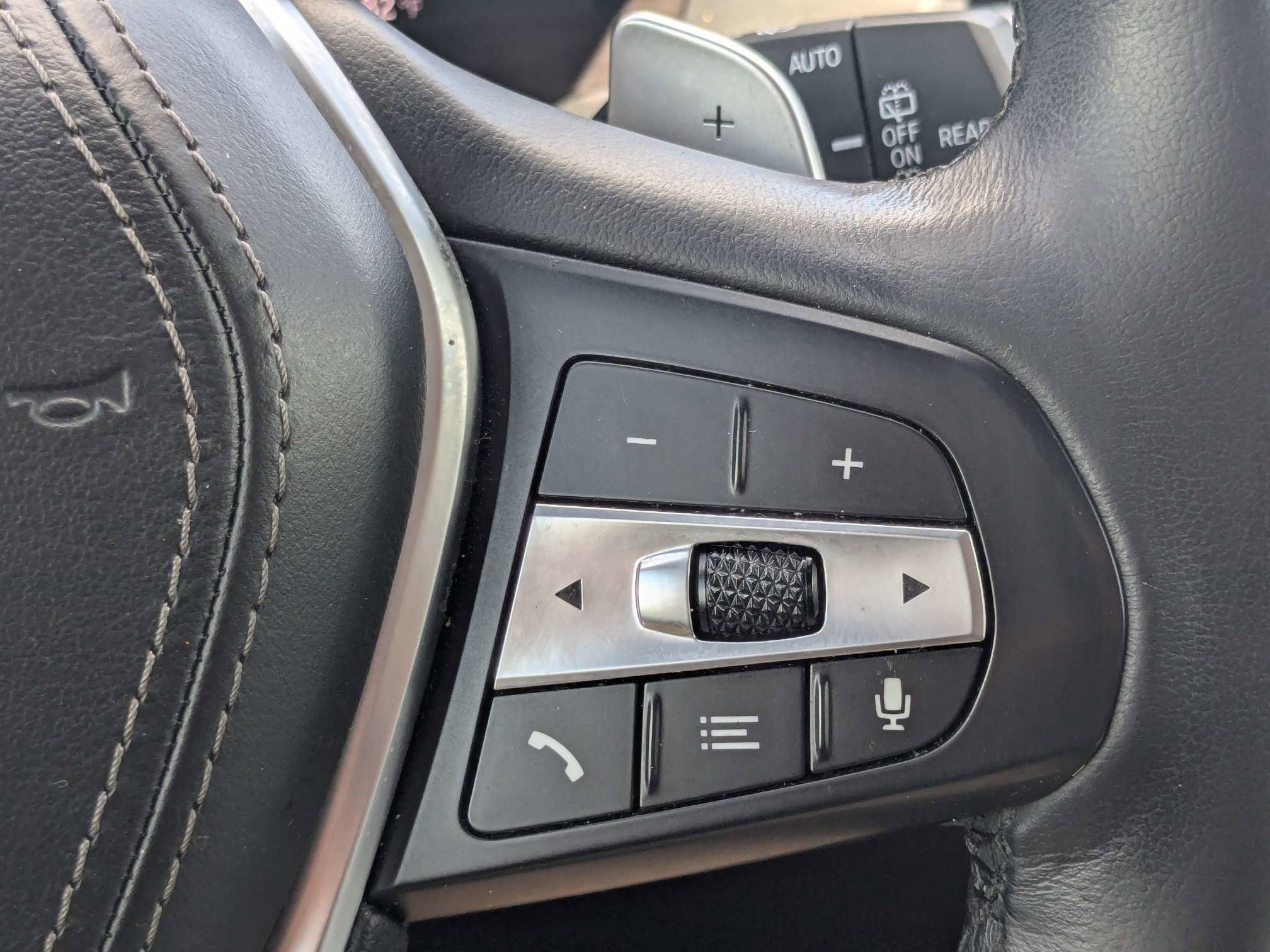 Used 2023 Jet Black BMW sDrive40i image 38