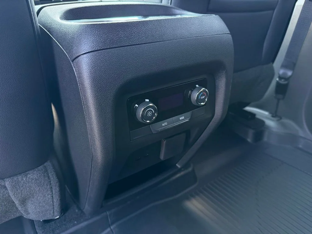 2026 Chevrolet Traverse LT - Photo 11
