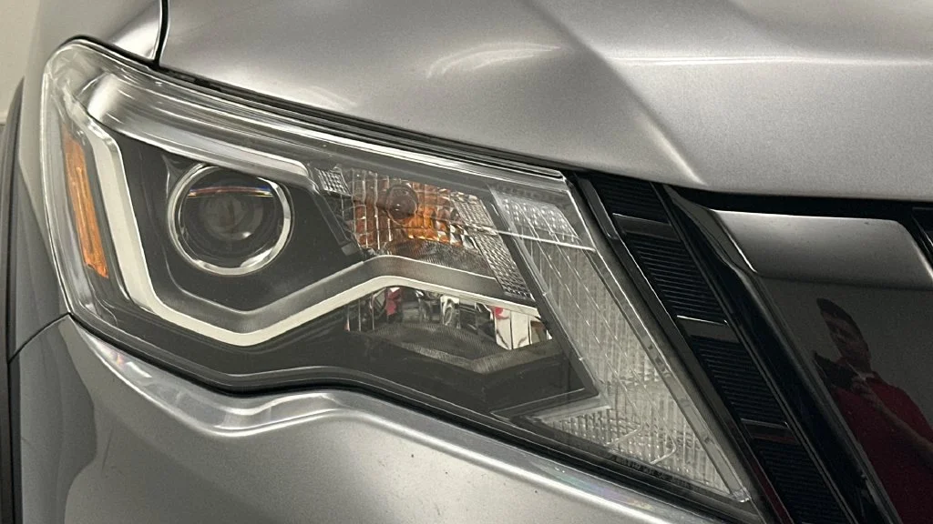 Certified Used 2020 Gray Nissan SL image 25