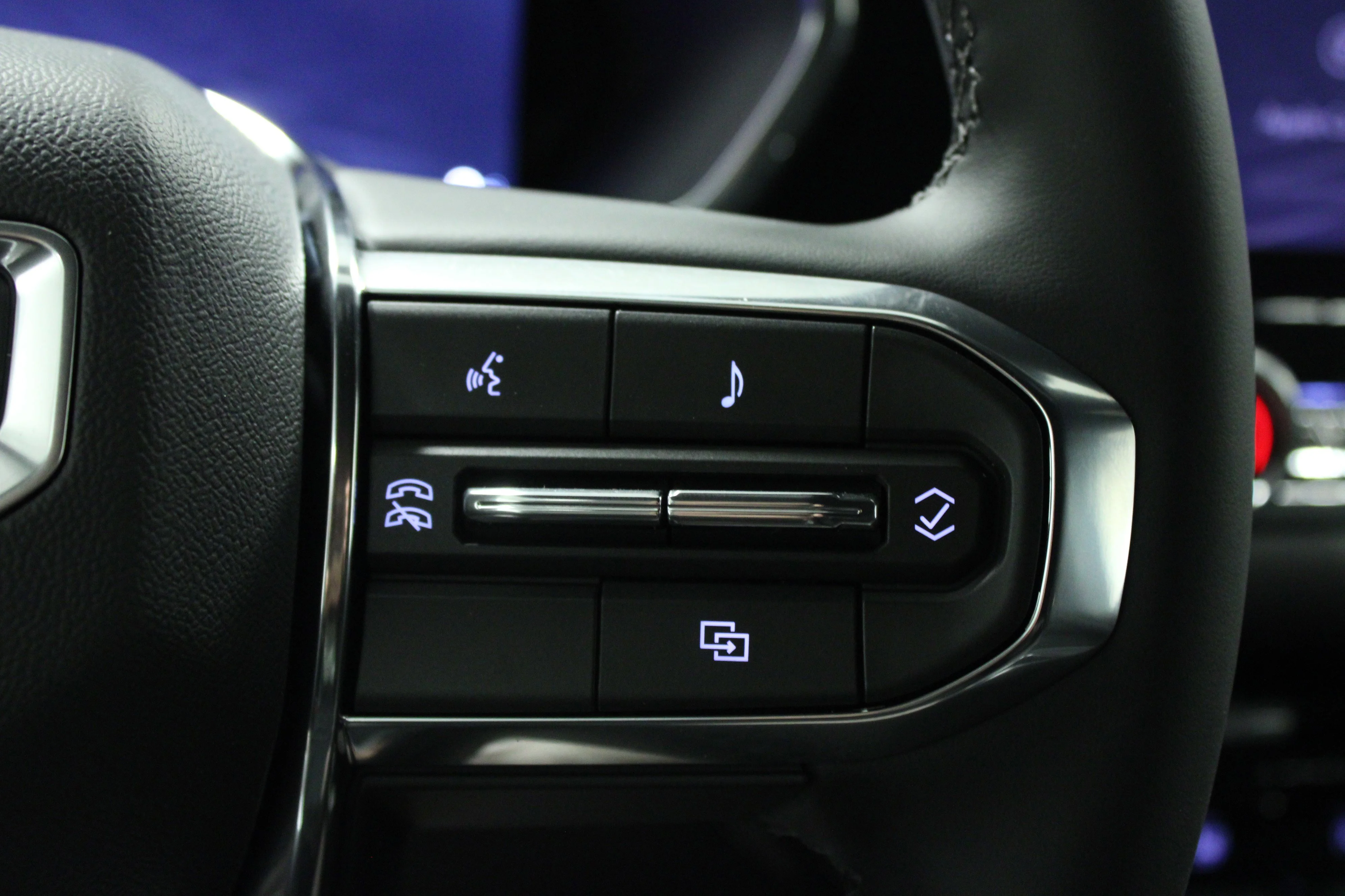 New 2026 Ebony Twilight Metallic GMC Elevation image 21
