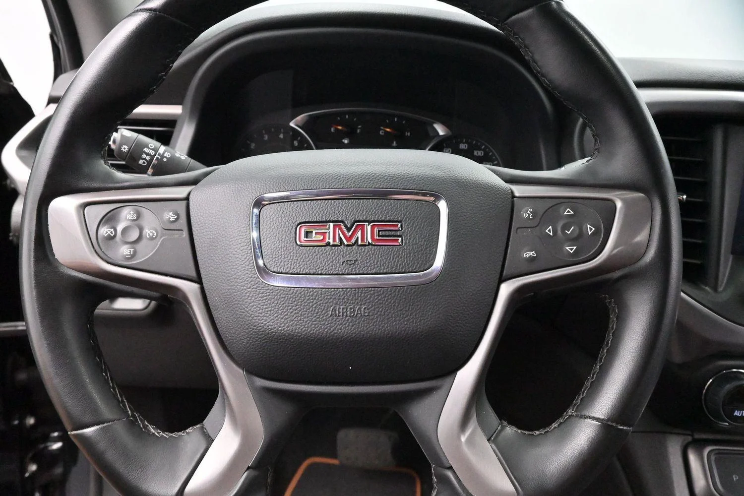 Used 2023 Ebony Twilight Metallic GMC AT4 image 19