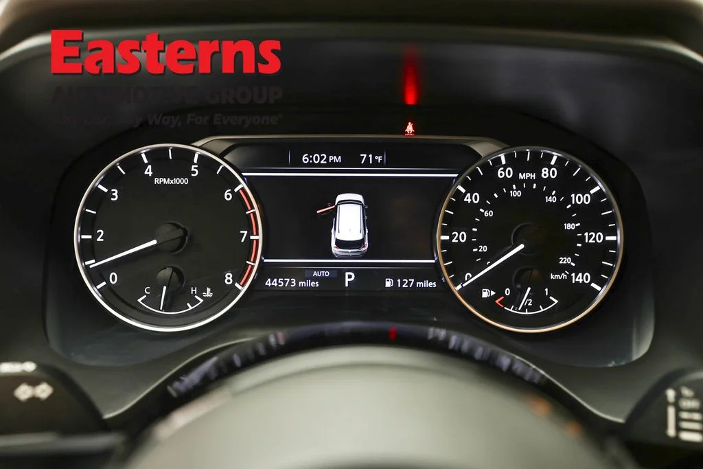 Used 2023 White Nissan SV image 18