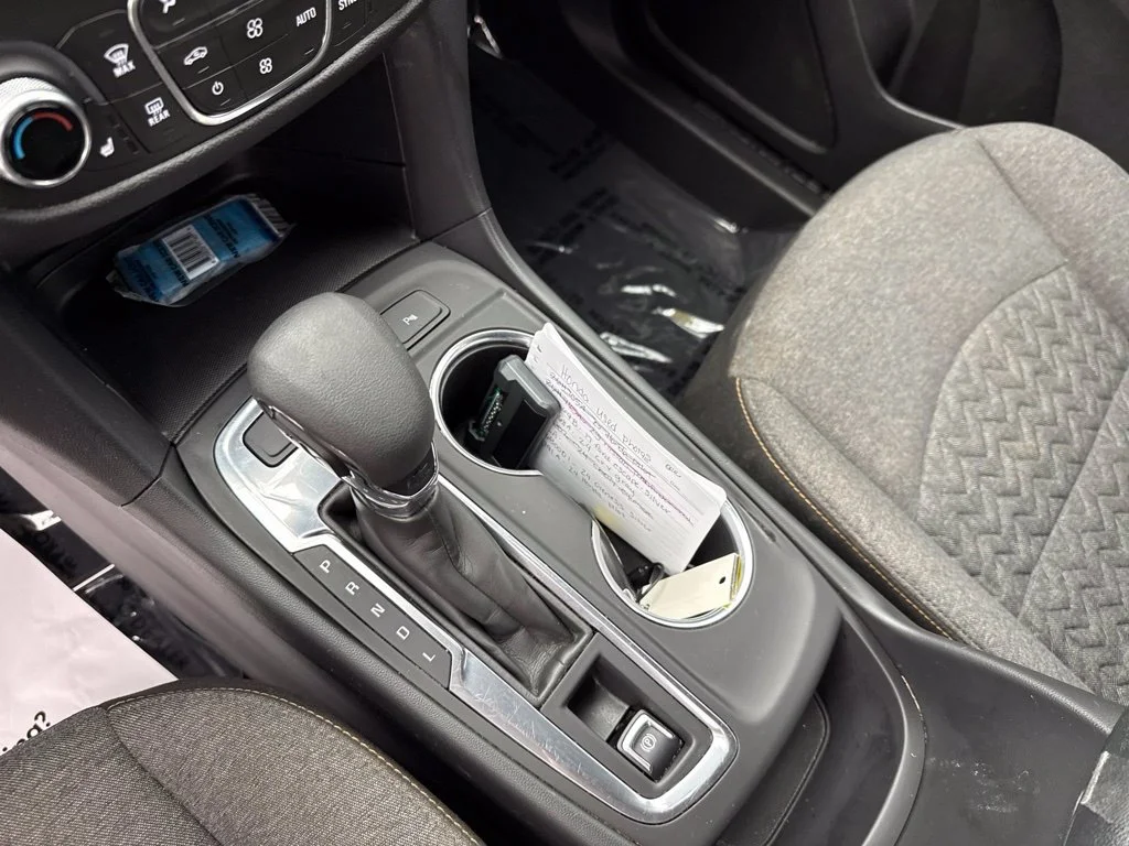 Used 2024 White Chevrolet LT image 23