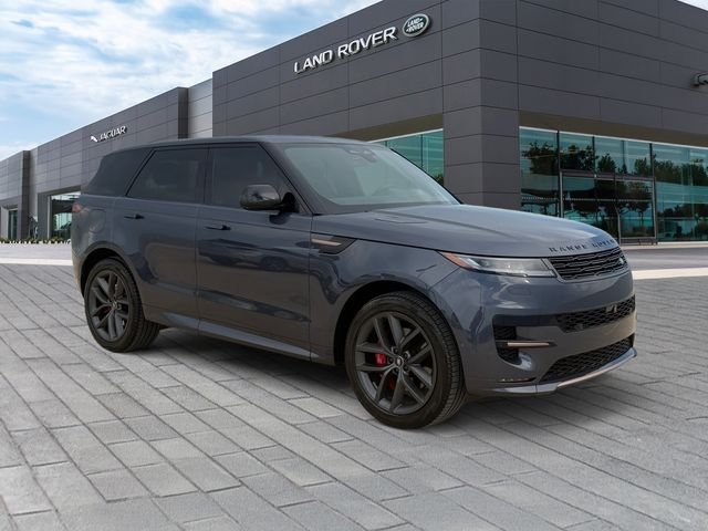 Used 2024 Gray Land Rover Dynamic SE image 7