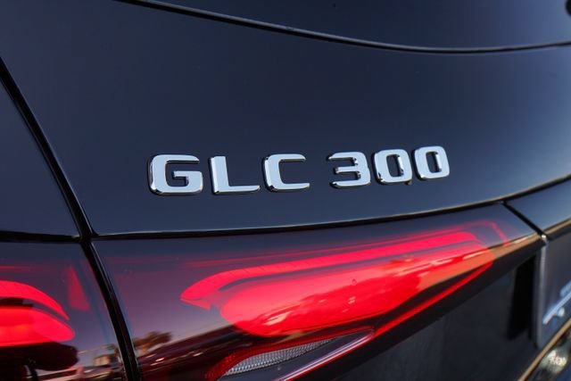 New 2026 Black Mercedes-Benz GLC 300 image 41