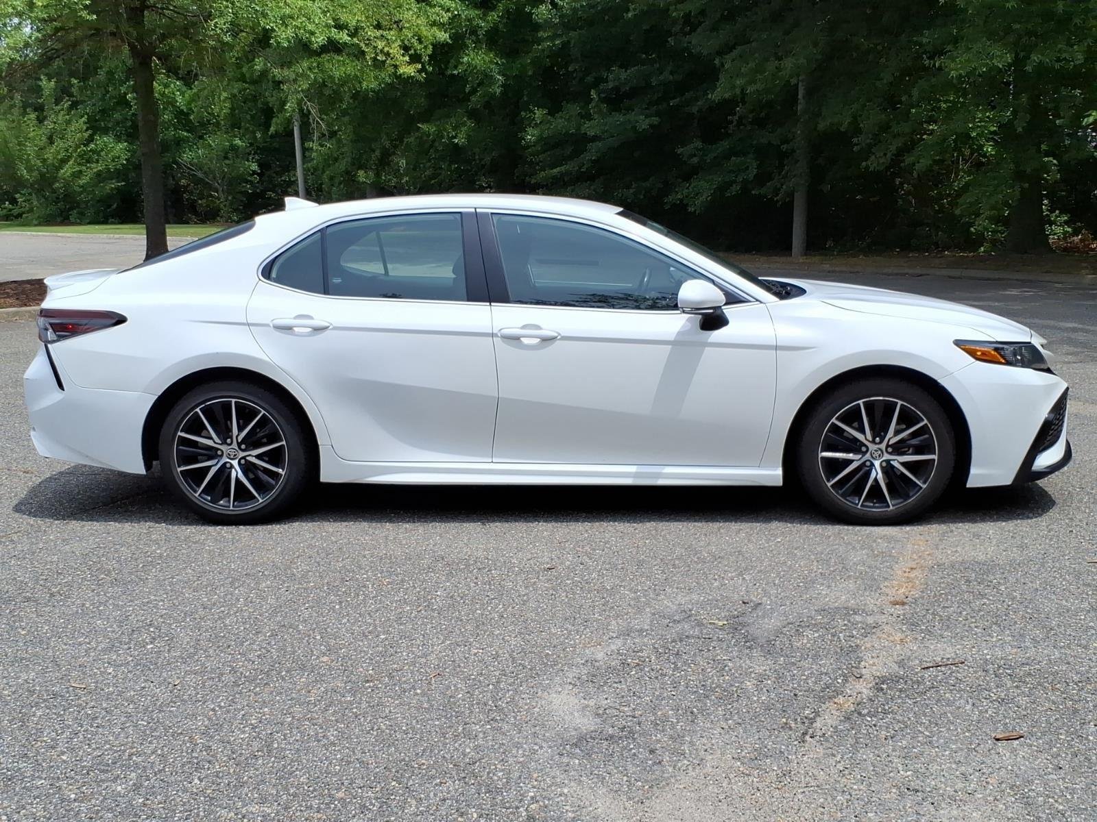 Used 2023  TOYOTA  image 8