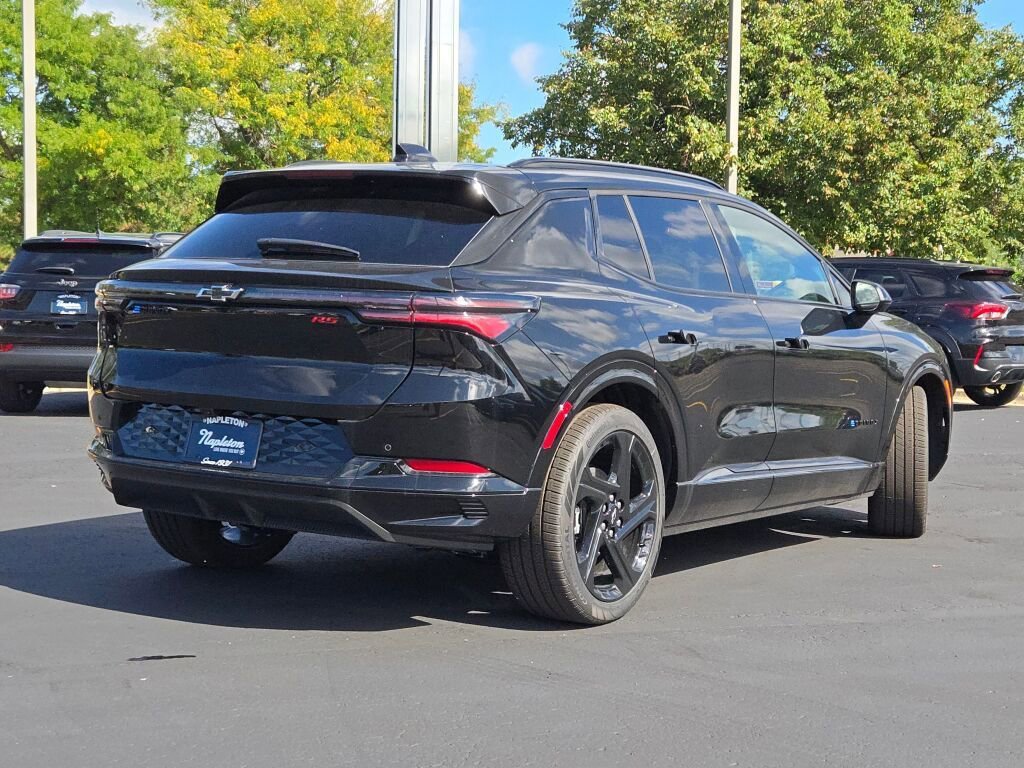 2025 Chevrolet Equinox EV RS - Photo 12