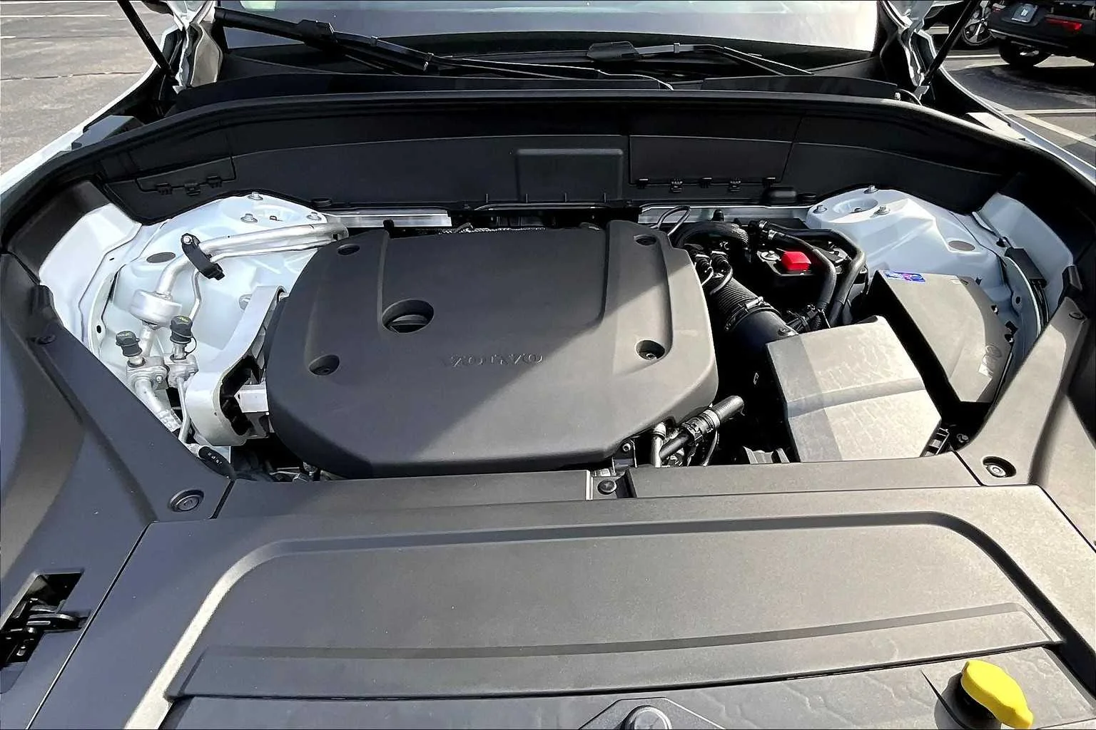 New 2026 Crystal White Volvo Ultra image 14