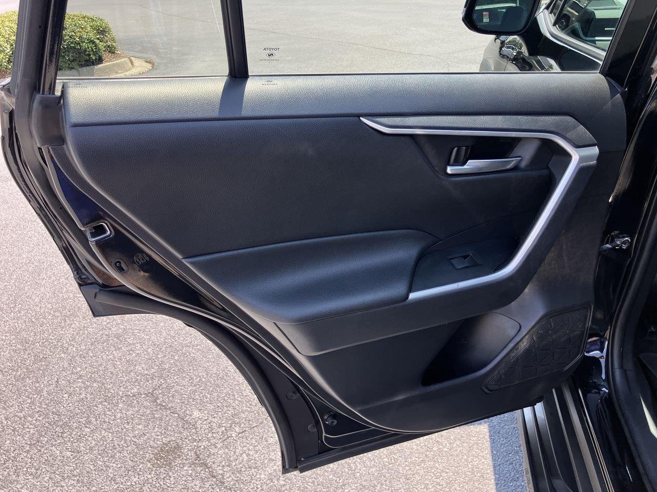 Used 2021 Black (Midnight Black Metallic) Toyota XLE Premium AWD image 22