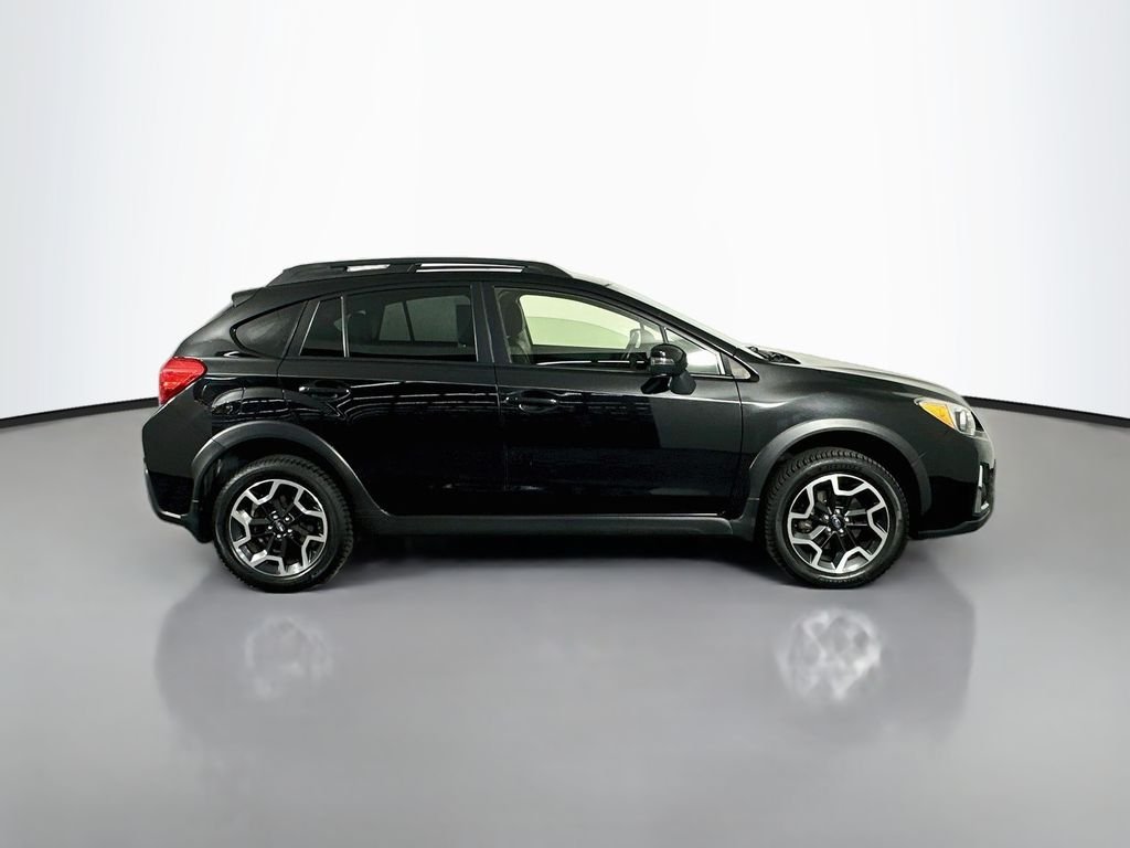 Used 2016 Crystal Black Silica Subaru 2.0i Limited image 8