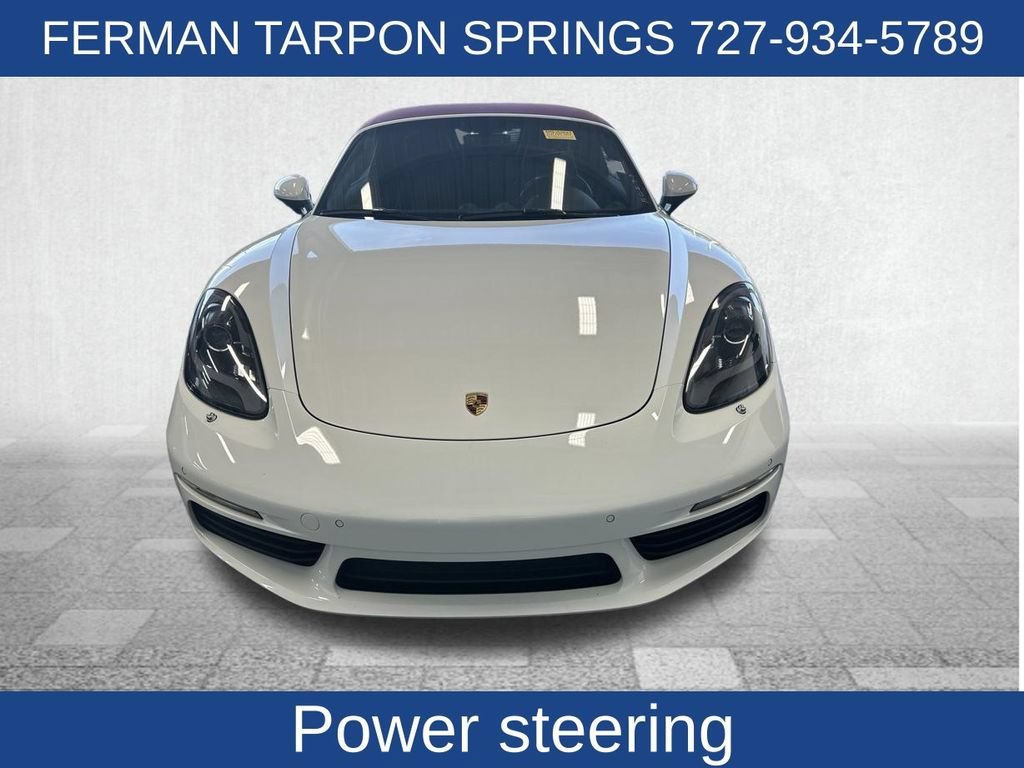 Used 2019  Porsche  image 8