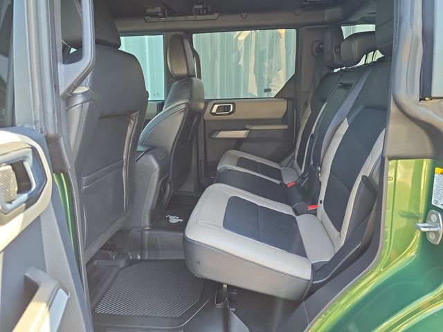 Used 2023 Green Ford Wildtrak image 14