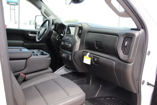 New 2026 Summit White Chevrolet Work Truck image 23