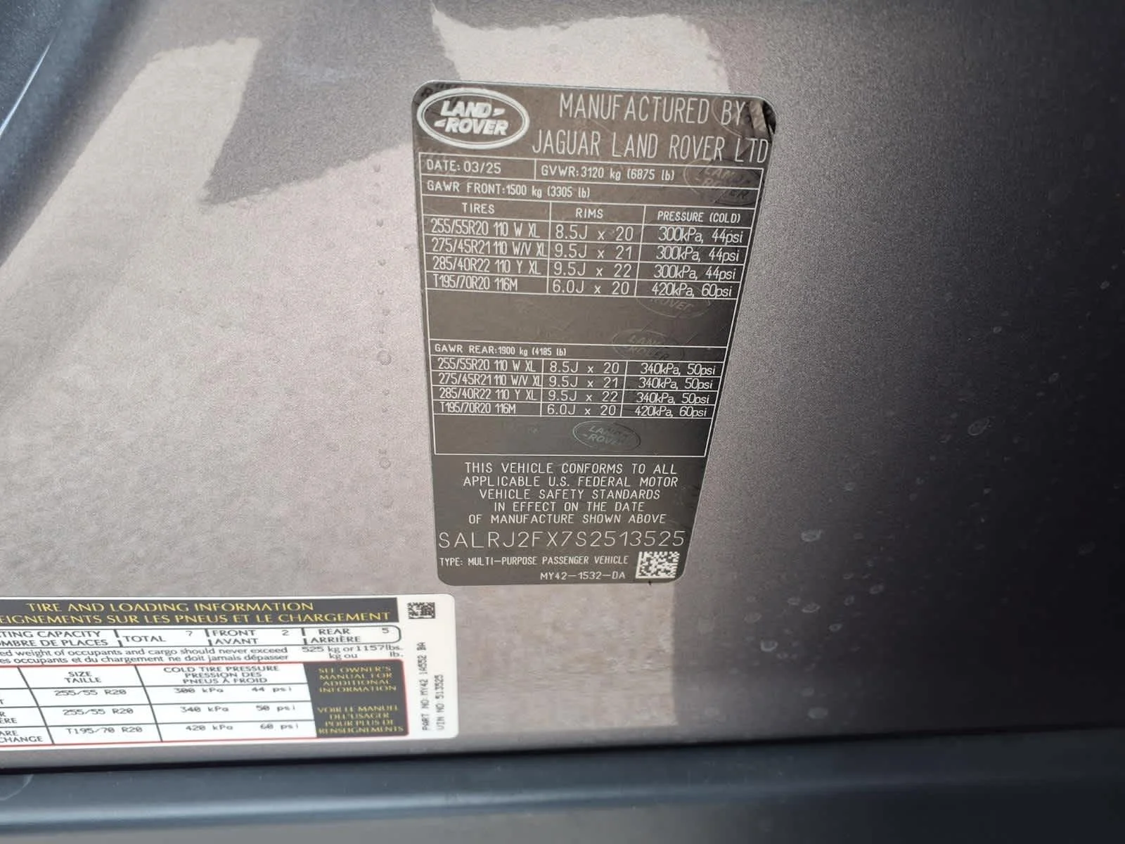 Used 2025 Eiger Grey Metallic Land Rover S image 26